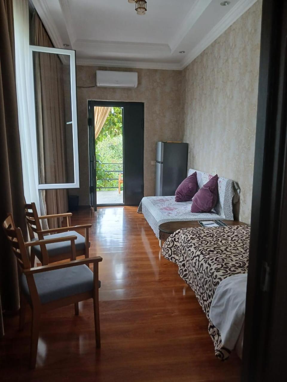 Guest House Nano Martvili Exteriér fotografie