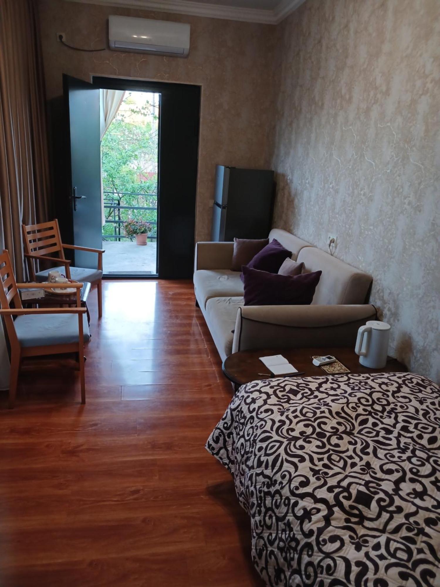Guest House Nano Martvili Exteriér fotografie